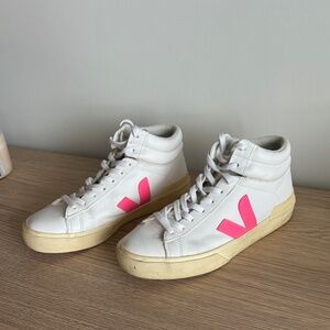 Veja Minotaur Sneakers Size 40 Pink